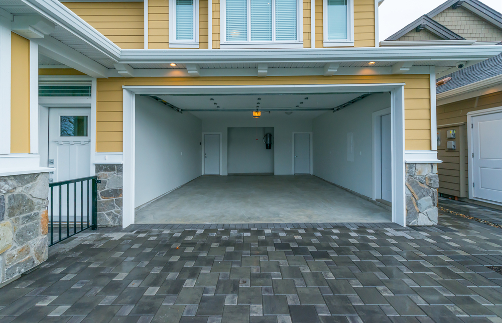 sizing your garage in a new home